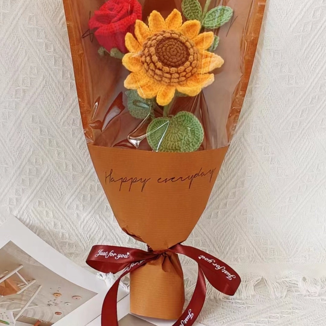 Handmade Crochet Sunflower Bouquet – 5 Styles | Graduation Rose Mini | Forever Flowers - 图片 2