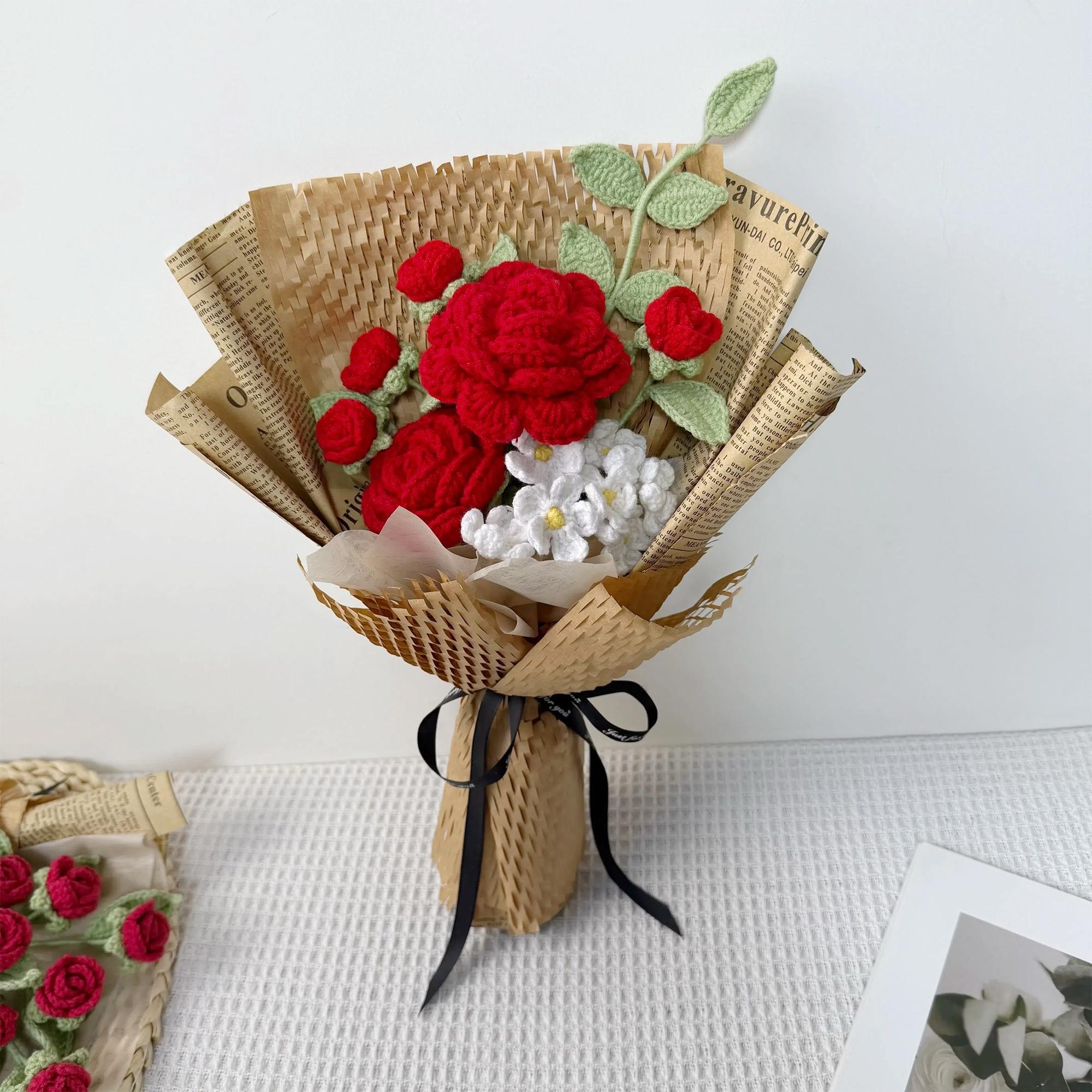 Handmade Crochet Red Rose Bouquet – 3 Romantic Styles - 图片 3