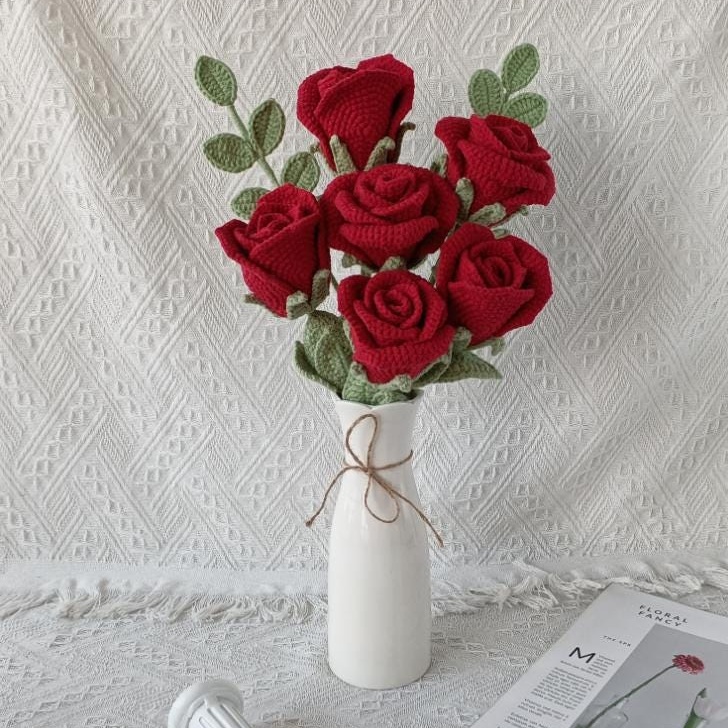 Handmade Crochet Red Rose Bouquet – 5 Styles | Vase Single Stem Mini | Forever Flowers - 图片 2