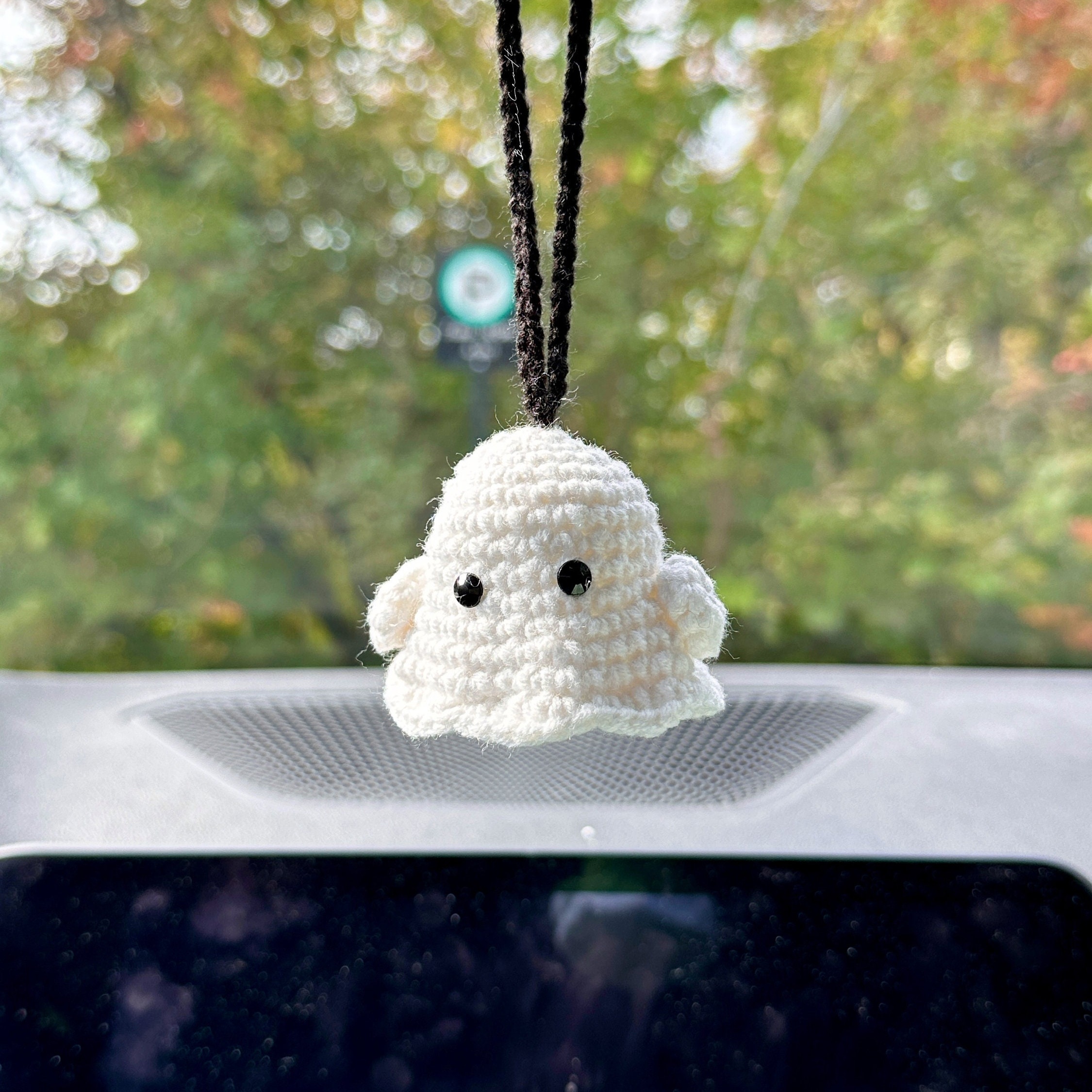 Handmade Crochet Ghost Mirror Charm | Cute Rearview Ornament | Car Decor - 图片 6