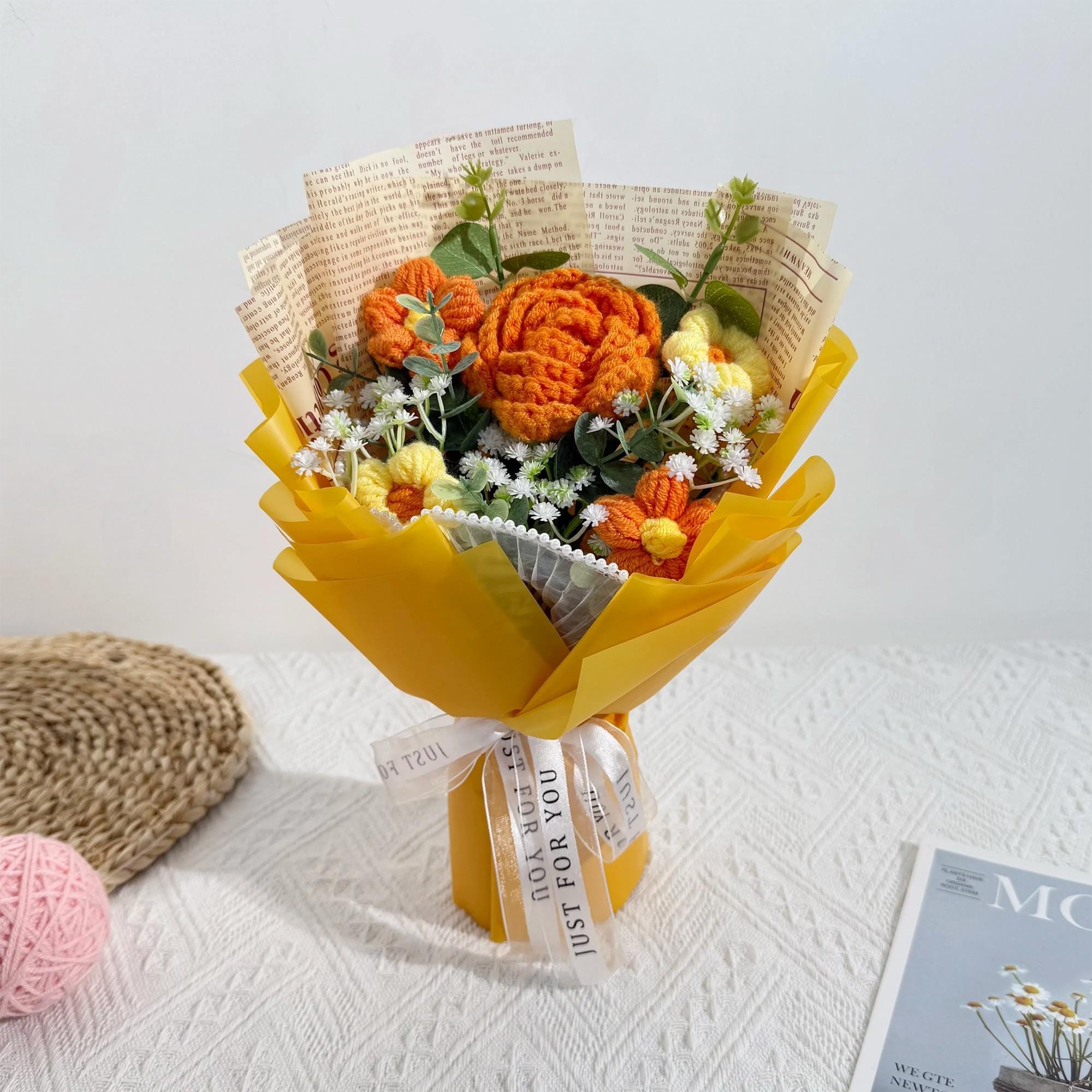 Handmade Crochet Bouquet with Personalized Word Art Sticks – 7 Styles - 图片 6