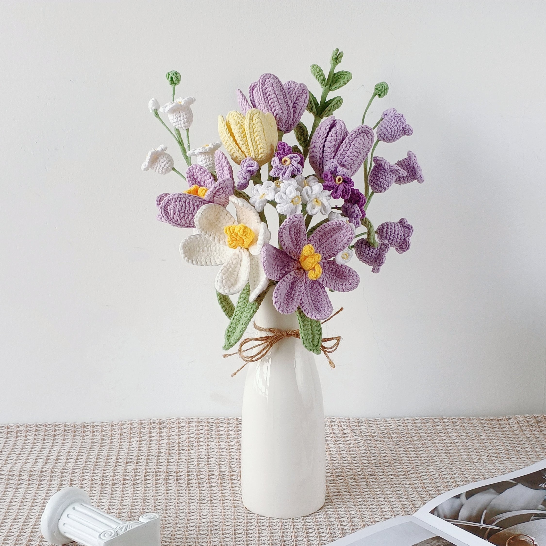 Handmade Crochet Spring Bouquet & Vase – 7 Styles | Pink Lavender Blue Yellow Purple - 图片 3