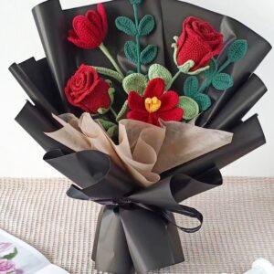 Handmade Crochet Rose Bouquet – 2 Styles | Red Dark Rose & White Lily Floral Wrap