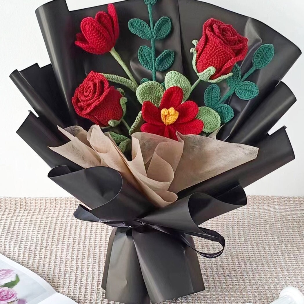 Handmade Crochet Rose Bouquet – 2 Styles | Red Dark Rose & White Lily Floral Wrap