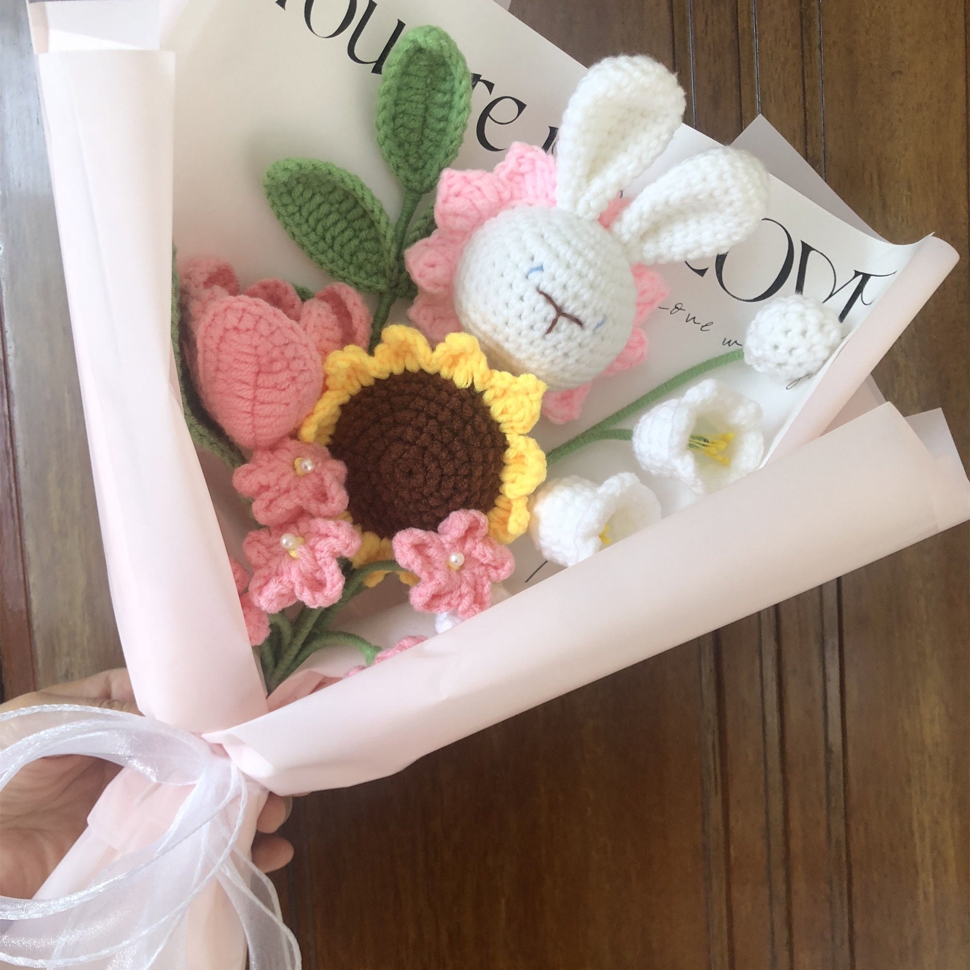 Handmade Crochet Bunny Animal Bouquet – Rose or Sunflower Style - 图片 4