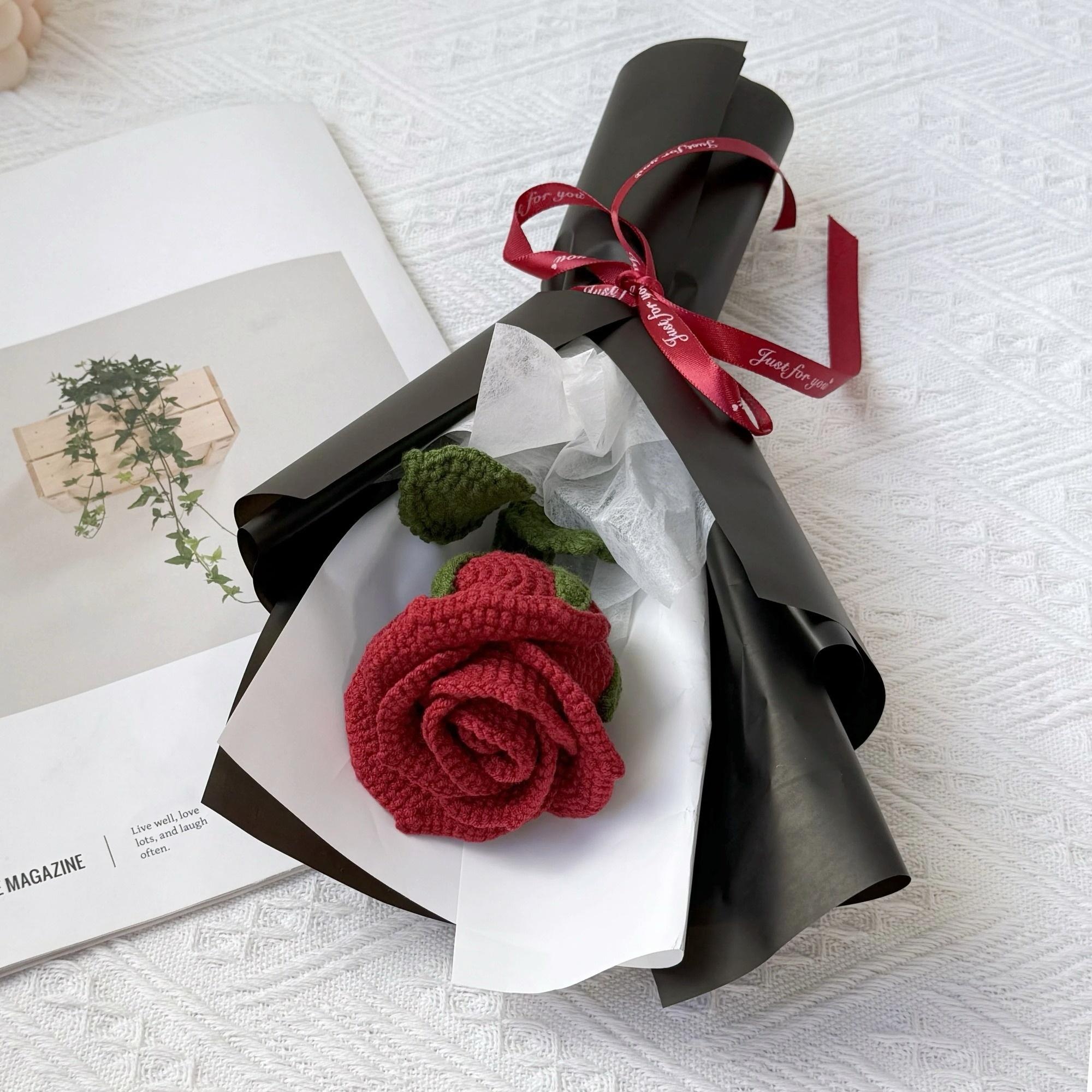 Handmade Crochet Single-Stem Rose in Gift Wrap – 6 Presentation Styles - 图片 5