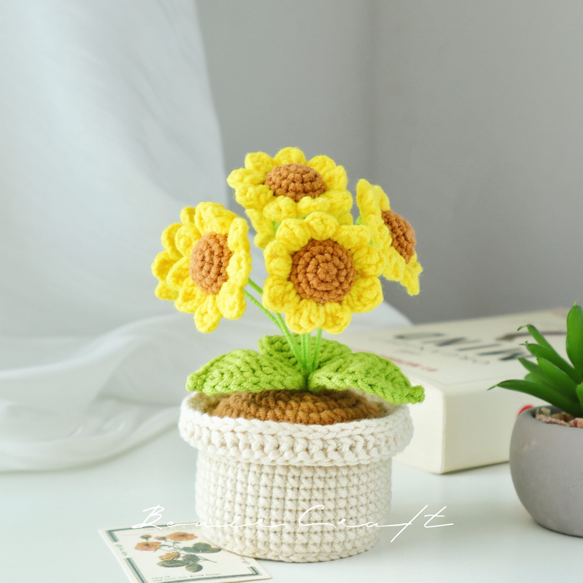 Handmade Crochet Sunflower Pot - 2 Styles | Single Double Stem | Desk Decor - 图片 6