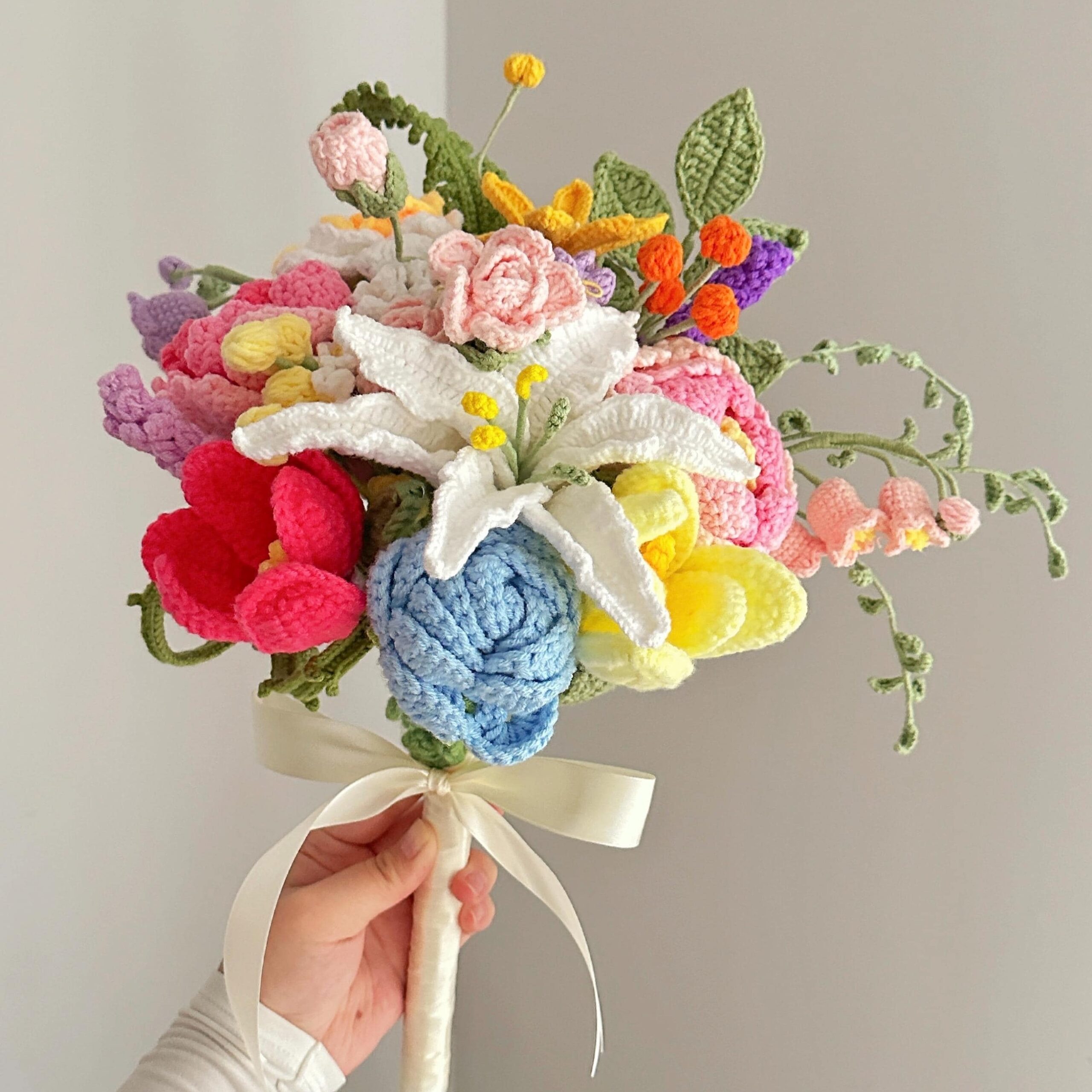 Handmade Crochet Flower Bouquet - 4 Styles | Basket Lily Peony | Forever Gift - 图片 5